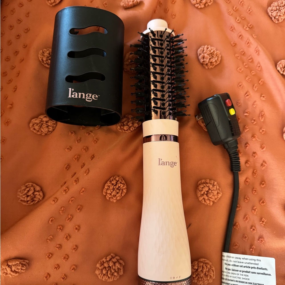 Lange 2 in 1 titanium brush dryer